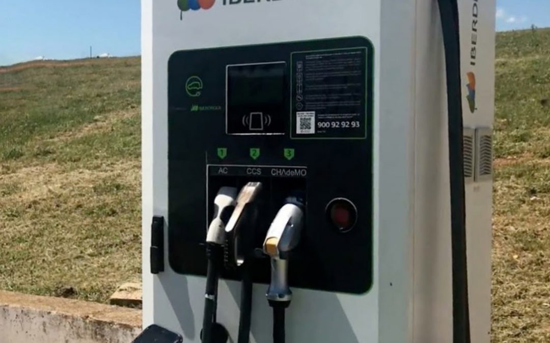 ¿ES POSIBLE VIAJAR CON UN VEHÍCULO 100% ELÉCTRICO EN ESPAÑA EN 2021?